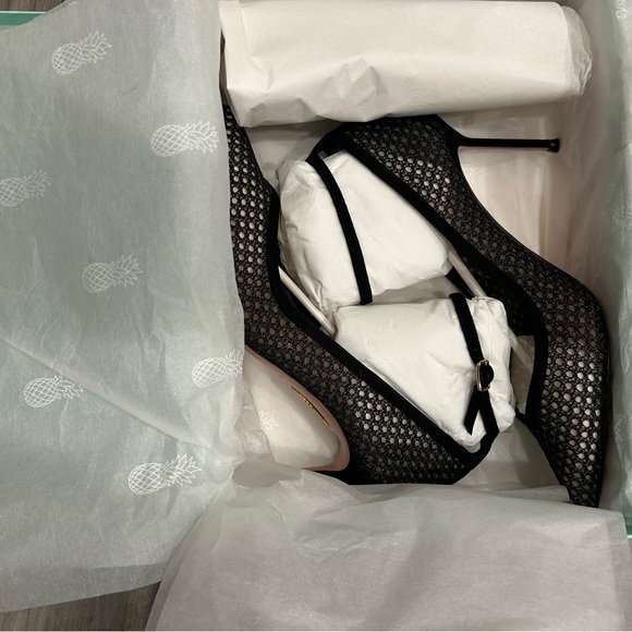 Aquazzura Asha Mesh Pumps - Picture 9 of 16